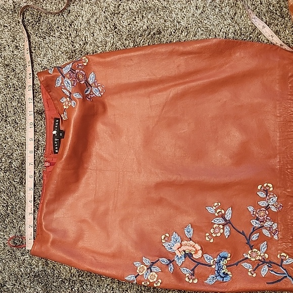 Leather skirt - Picture 2 of 9